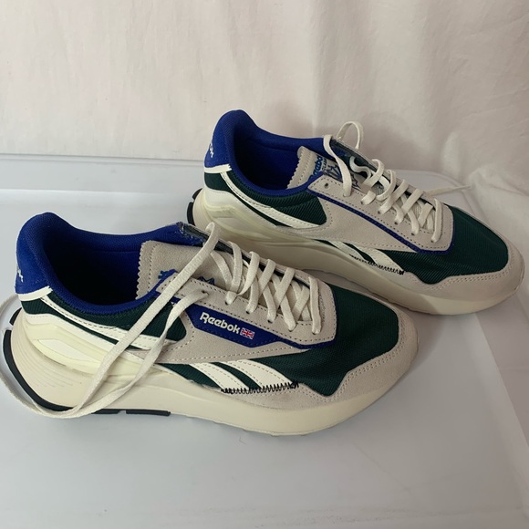 Reebok classic running shoes unisex USAsize6.5men 8womens - Picture 3 of 11